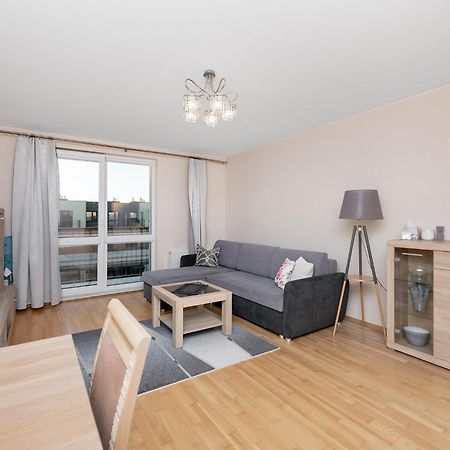 Cozy Corner: Apartment With Wifi And Private Balcony Wrocław Buitenkant foto