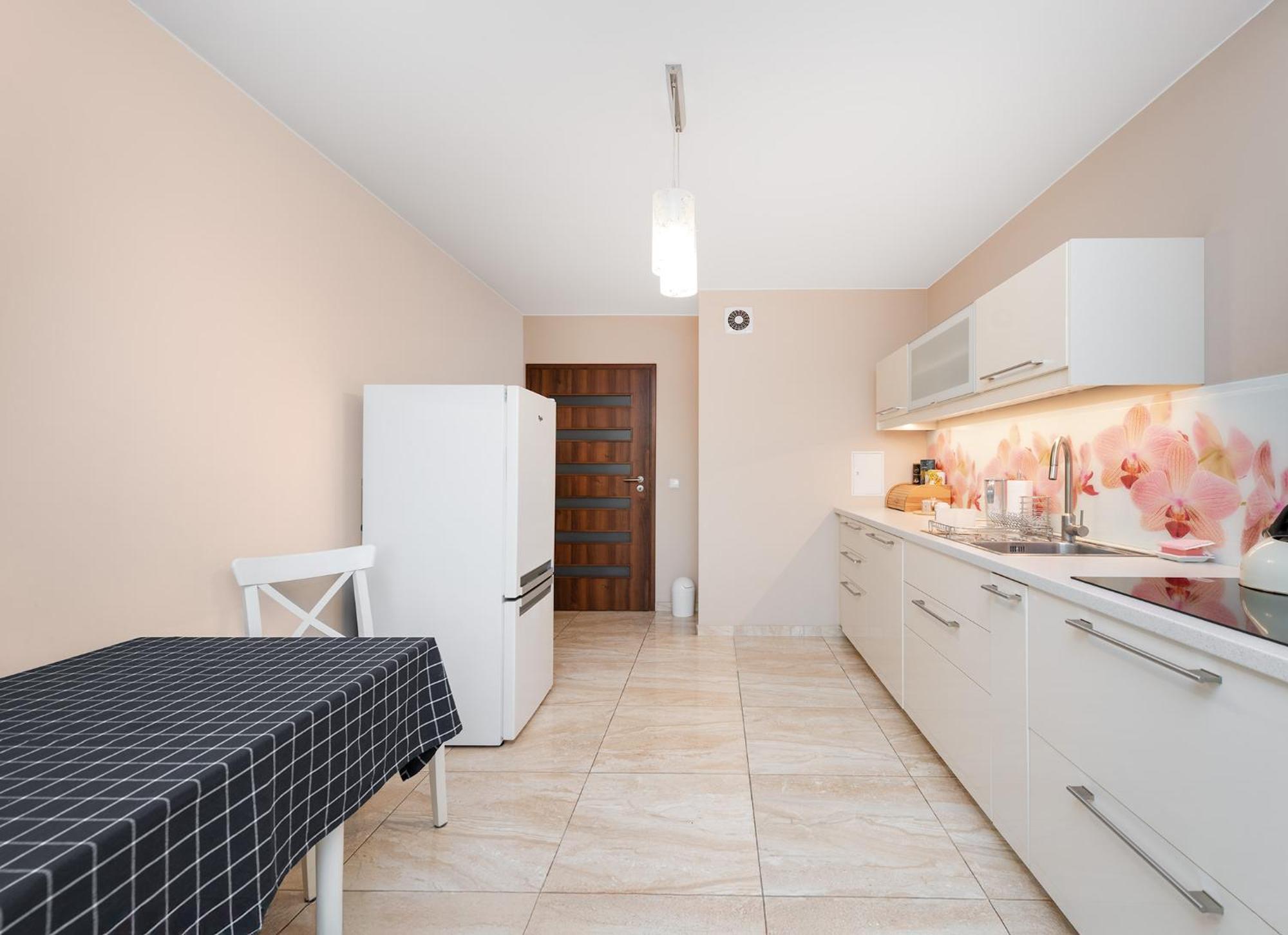 Cozy Corner: Apartment With Wifi And Private Balcony Wrocław Buitenkant foto