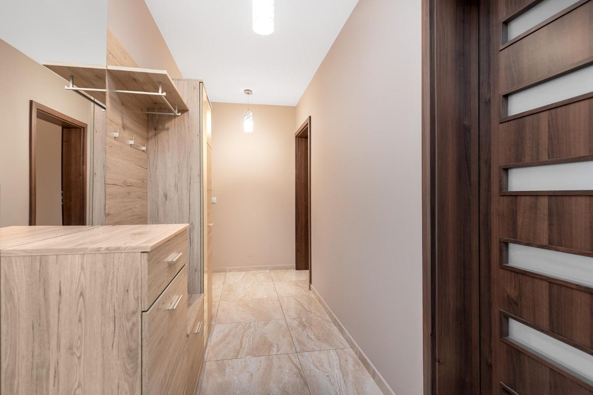 Cozy Corner: Apartment With Wifi And Private Balcony Wrocław Buitenkant foto